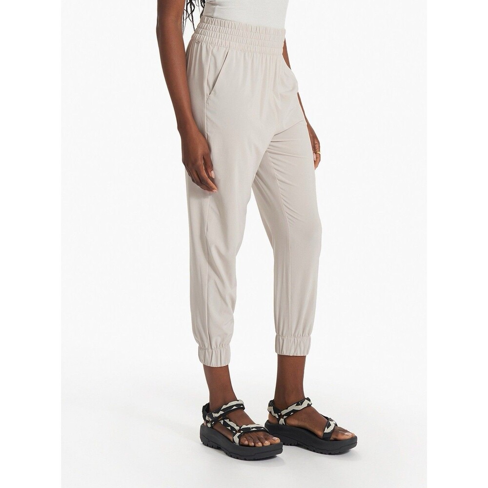 Vuori Women's Beige Jogger Activewear Pants Elastic Waist Pockets Lightweight